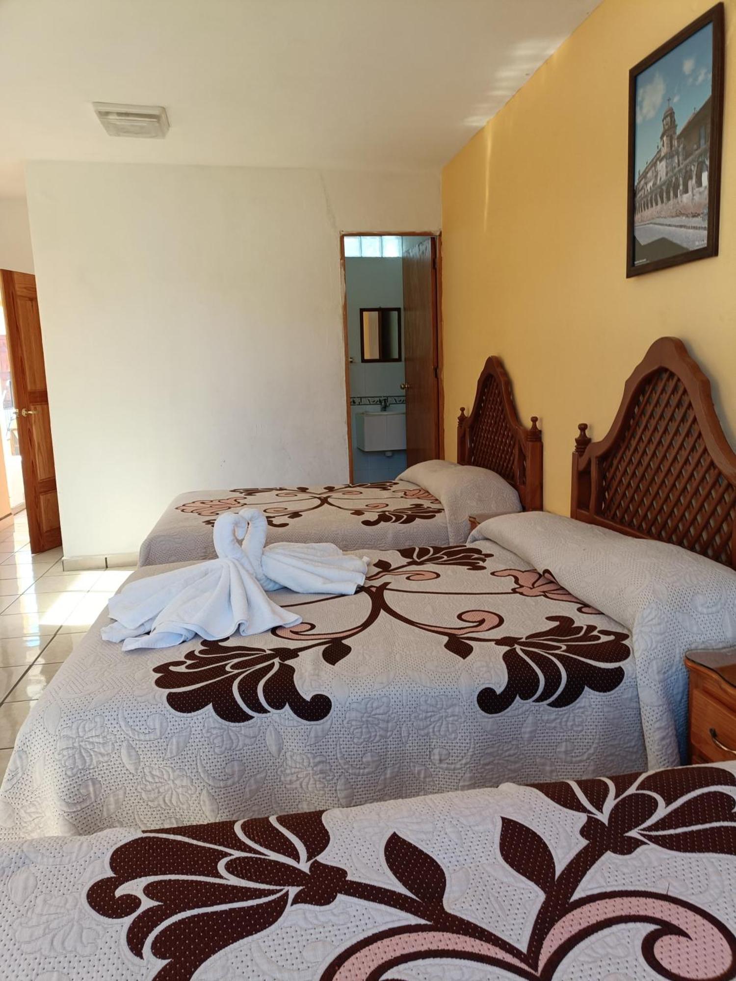 Hotel Camelinas Area Blanca ปาทซ์คูเอโร ภายนอก รูปภาพ